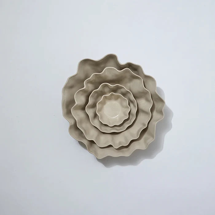 RUFFLE BOWL X SMALL in Chalk White from Marmoset Found