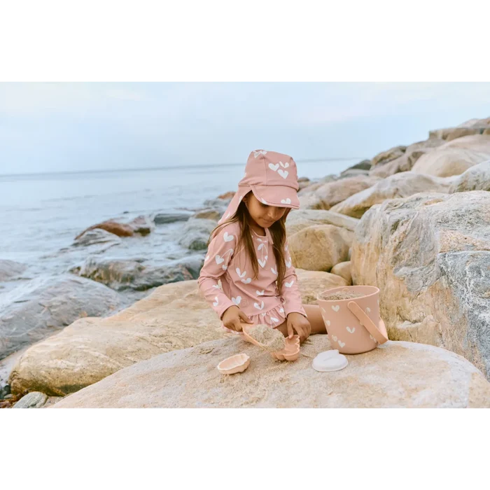 Liewood - Beach Set - Gilma - Sweethearts/Pale Tuscany - Lifestyle Cut 1