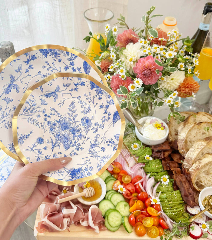 Wavy Paper Dinner Plates | 8pk Coastal Grandmother Vibes