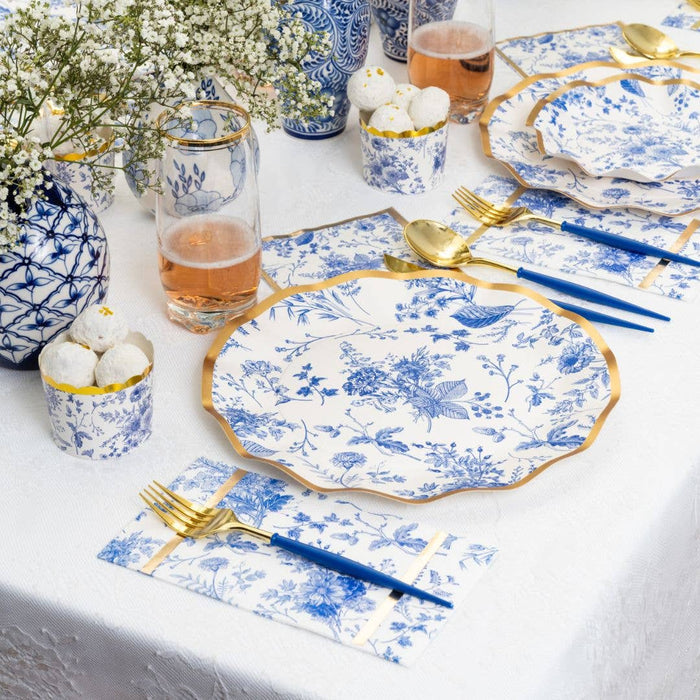 Wavy Paper Dinner Plates | 8pk Coastal Grandmother Vibes