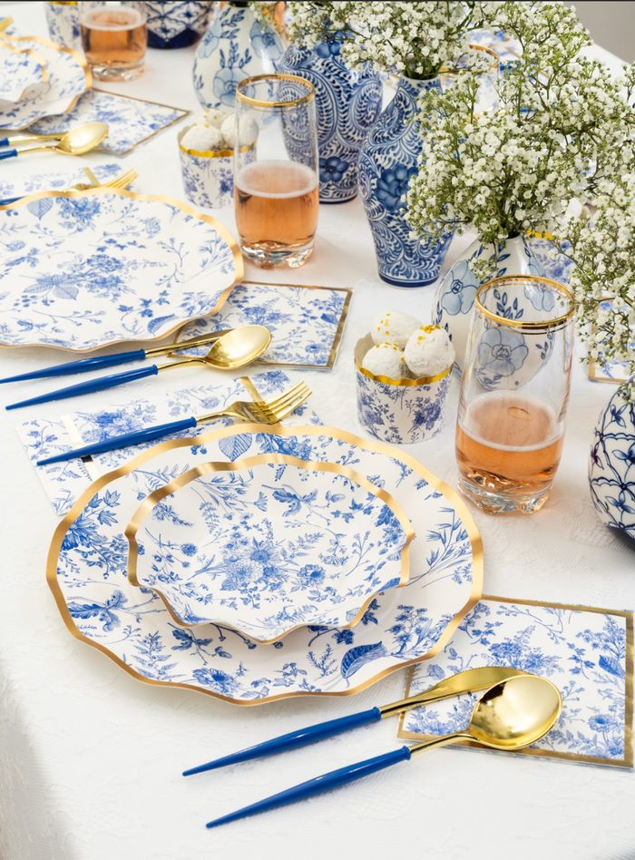 Wavy Paper Dinner Plates | 8pk Coastal Grandmother Vibes