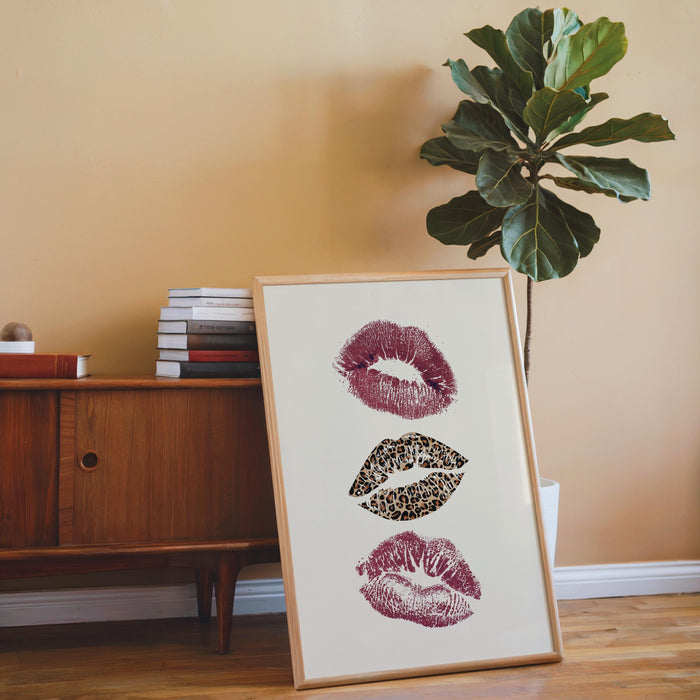 Luxury Burgundy Leopard Wall Art Set, Fashion Inspired Animal Prints, Editorial Style Gallery Wall, Chic Feminine Home Decor, Trendy Print