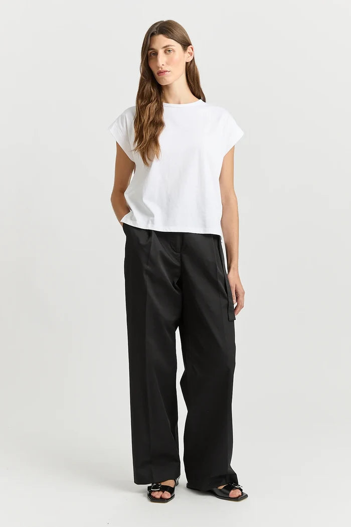 CREW NECK TANK | White - Darling & Domain