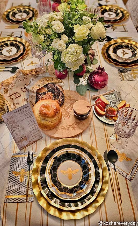 Honeybee Appetizer Bowls | 8pk Eclectic Maximalist Table