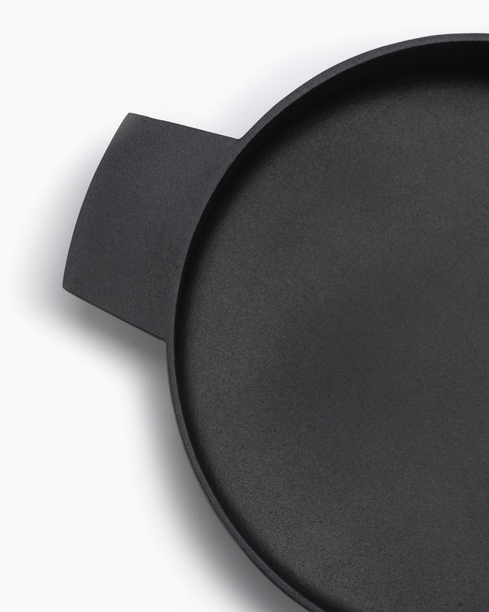 Large Cast Iron Pan - Nobuho Miya