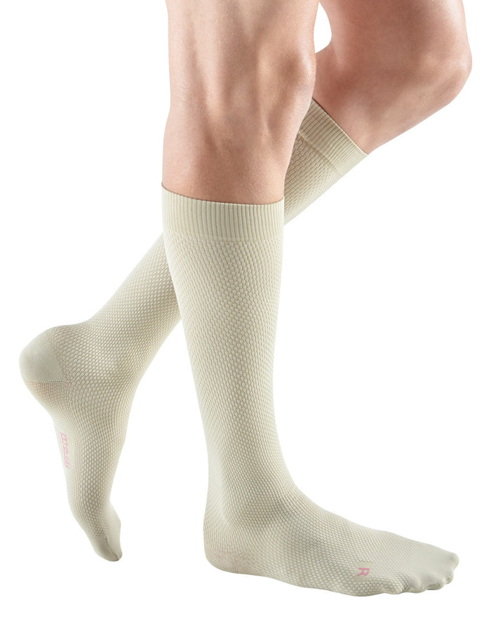 Mediven for Men Select Knee High 30-40mmHg - Compression Level: Extra Firm 30-40 MmHg - Male - Knee