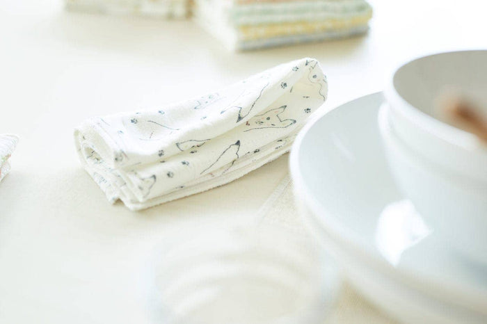 Nawrap Printed Tea Towel: Roses