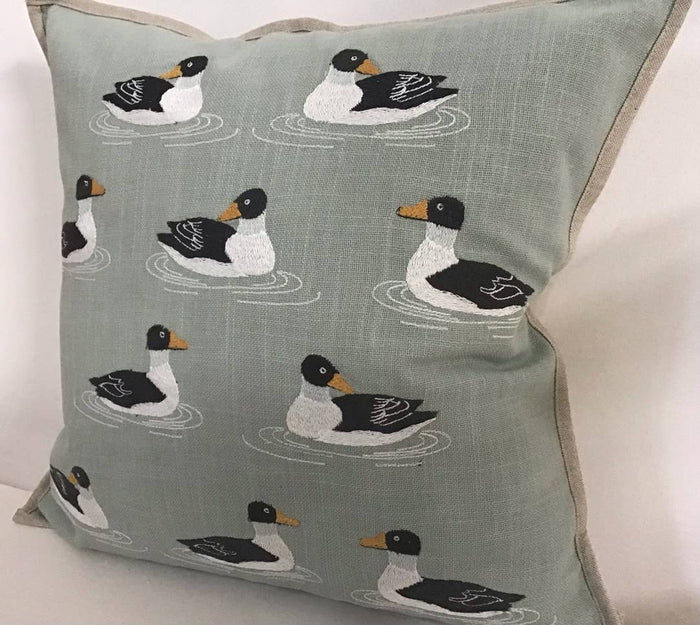 Pillow Applique/Embo 16" Puddle Ducks on a Pond