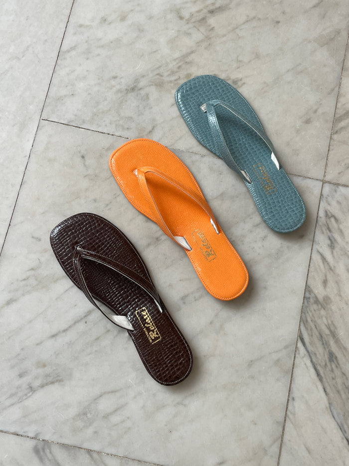 Relaxe Slippers, Square Toe Embossed CARMEN