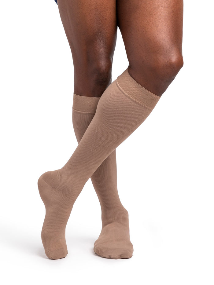 Sigvaris Dynaven Men's Knee High 20-30mmHg - Compression Level: Firm 20-30 MmHg - Male - Knee