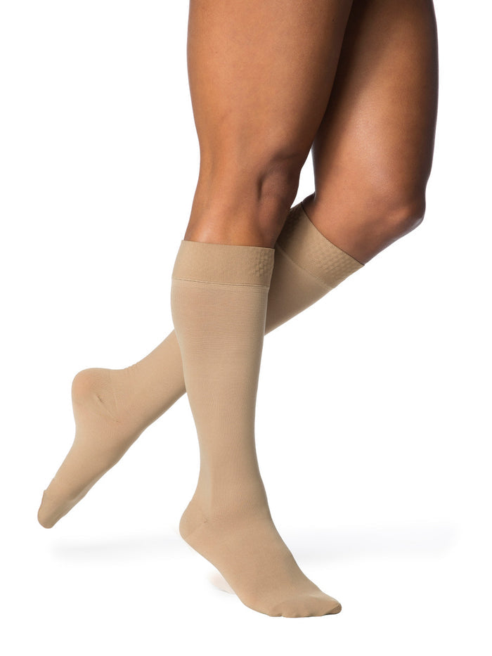 Sigvaris Select Comfort Plus Women's Knee High 20-30mmHg - Compression Level: Firm 20-30 MmHg - Unisex - Knee
