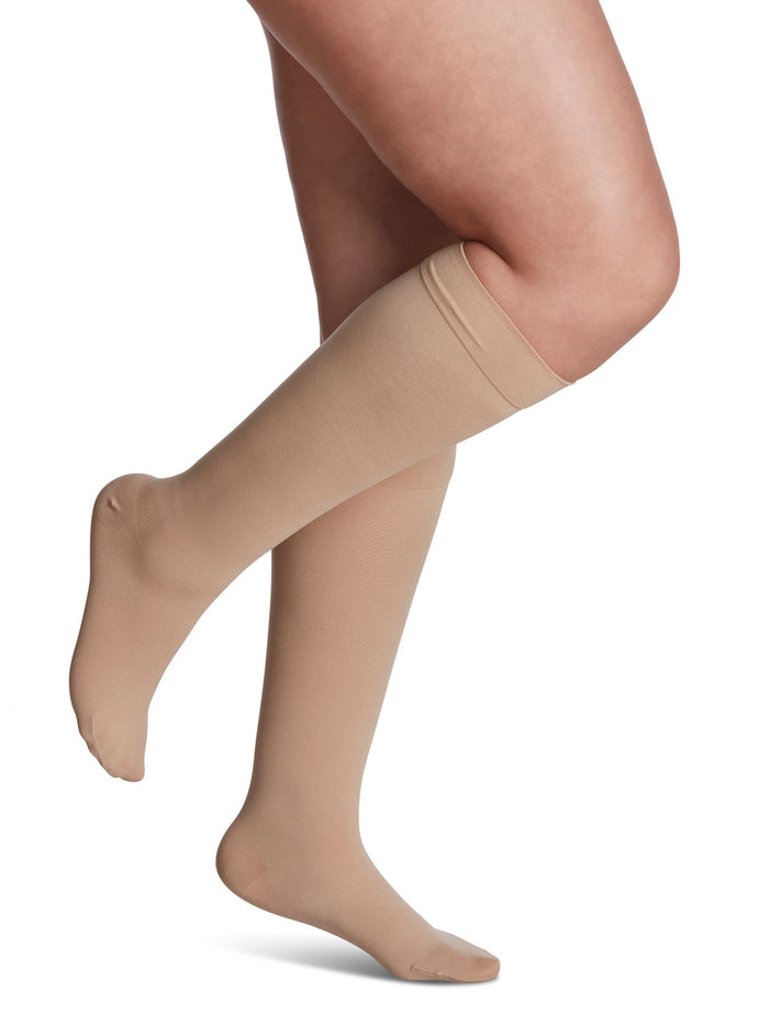Sigvaris Select Comfort Women's Knee High 20-30mmHg - Compression Level: Firm 20-30 MmHg - Unisex - Knee