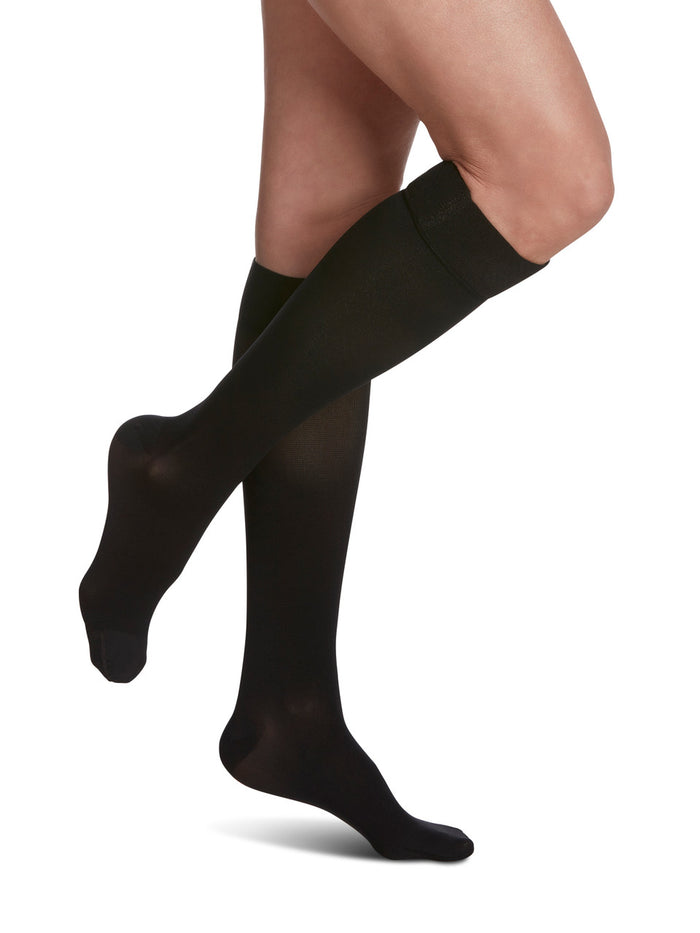 Sigvaris Select Comfort Women's Knee High W/ Silicone Band 20-30mmHg - Compression Level: Firm 20-30 MmHg - Unisex - Knee