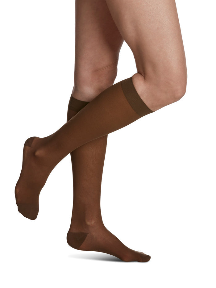 Sigvaris Sheer Women's Knee High 20-30mmHg - Compression Level: Firm 20-30 MmHg - Unisex - Knee