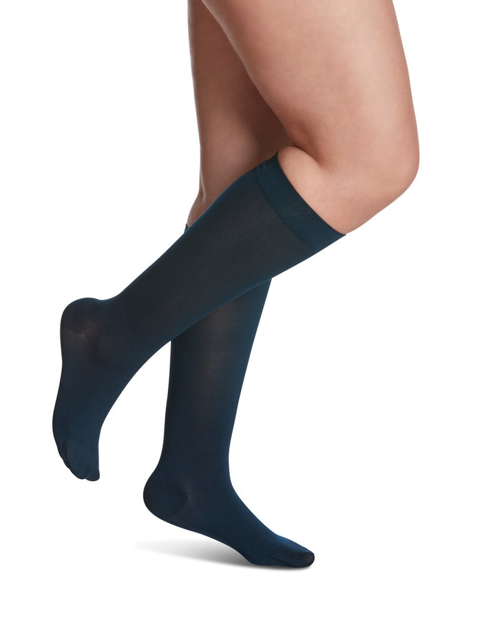 Sigvaris Soft Opaque Women's Knee High 20-30mmHg - Compression Level: Firm 20-30 MmHg - Unisex - Knee