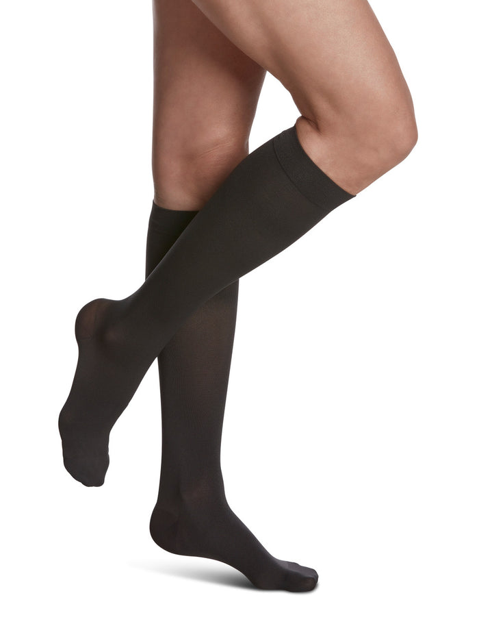 Sigvaris Soft Opaque Women's Knee High 20-30mmHg - Compression Level: Firm 20-30 MmHg - Unisex - Knee