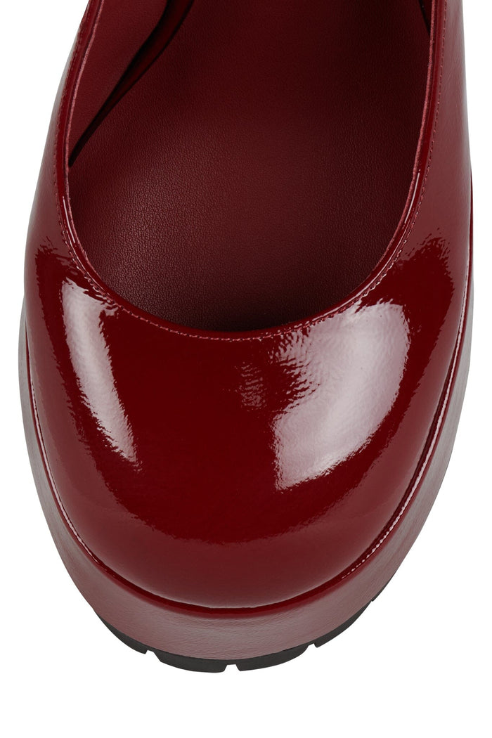 TEMPERS Jeffrey Campbell Platform Mary-Jane Wine Crinkle Patent